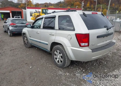 2008 Jeep Grand Cherokee Laredo z USA, uszkodzony, nr VIN 1J8GR48K68C153681
